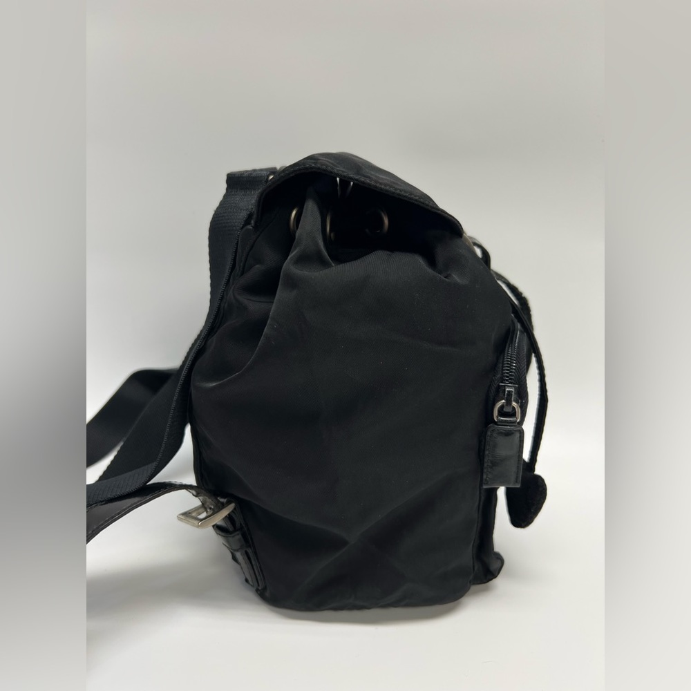Prada backpack - Picture 3 of 12